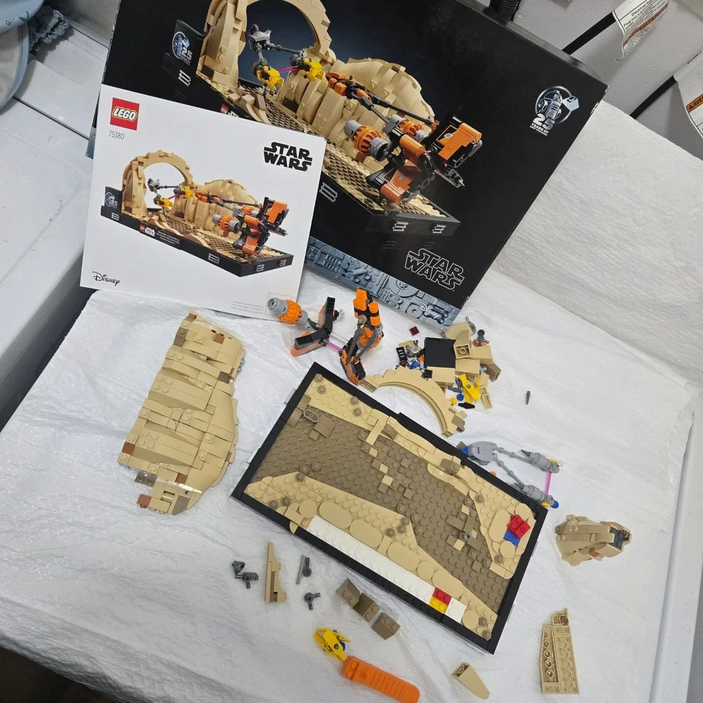 LEGO Star Wars Mos Espa Podrace Diorama 75380 25th Anniversary Set with Box